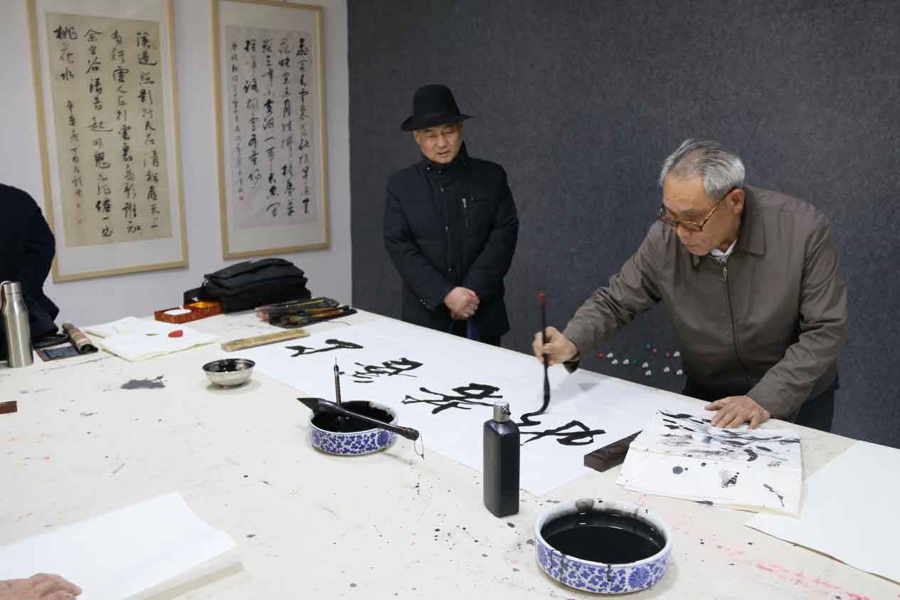 新蒲集团
