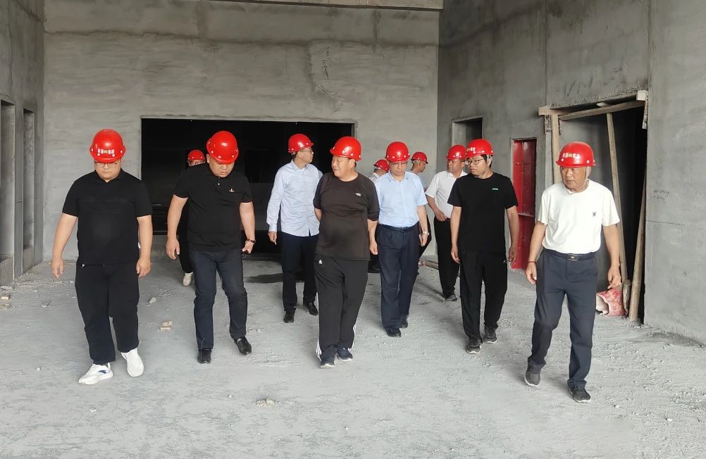 新蒲建设集团董事局主席率集团考察团赴新乡骨科医院项目开展专项调研指导